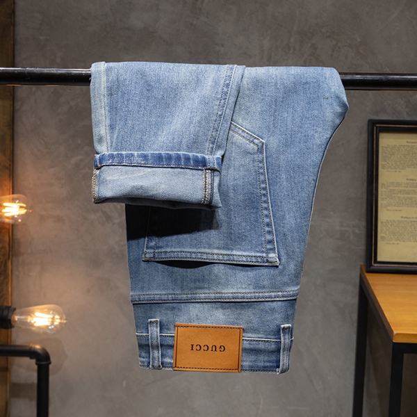 ブランドジーンズ全体デザイン